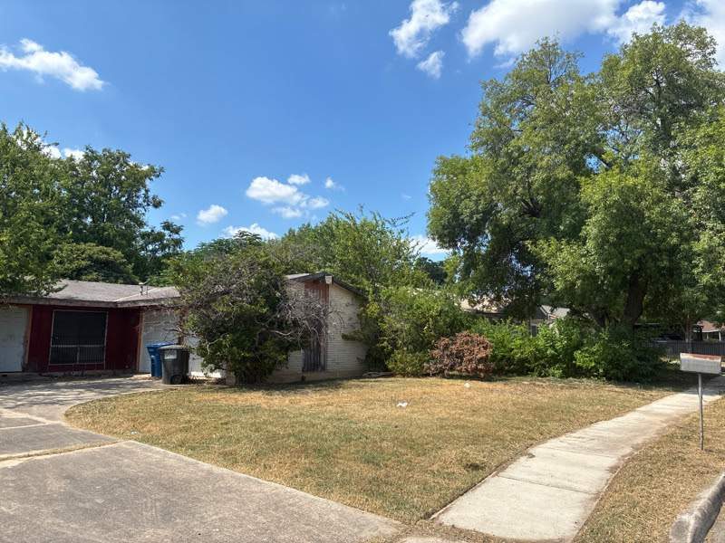 Front of 1203 Rossolis Dr, San Antonio, TX